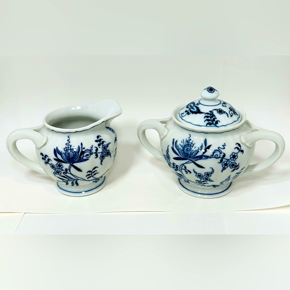 Vintage Blue Danube Porcelain Cream & Sugar Set - Picture 1 of 14